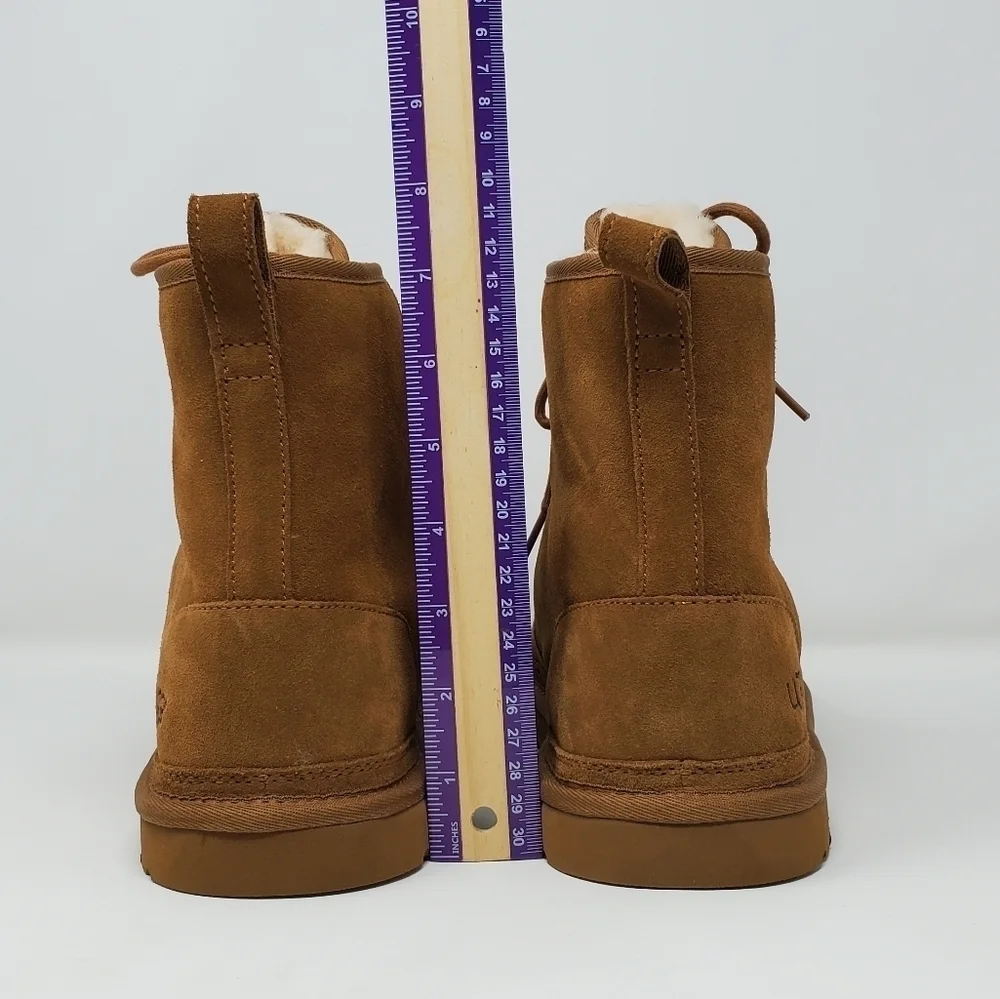 UGG Harkley 1016472 Men’s Chestnut Sheepskin Mid Top Casual Boots Size 5 New